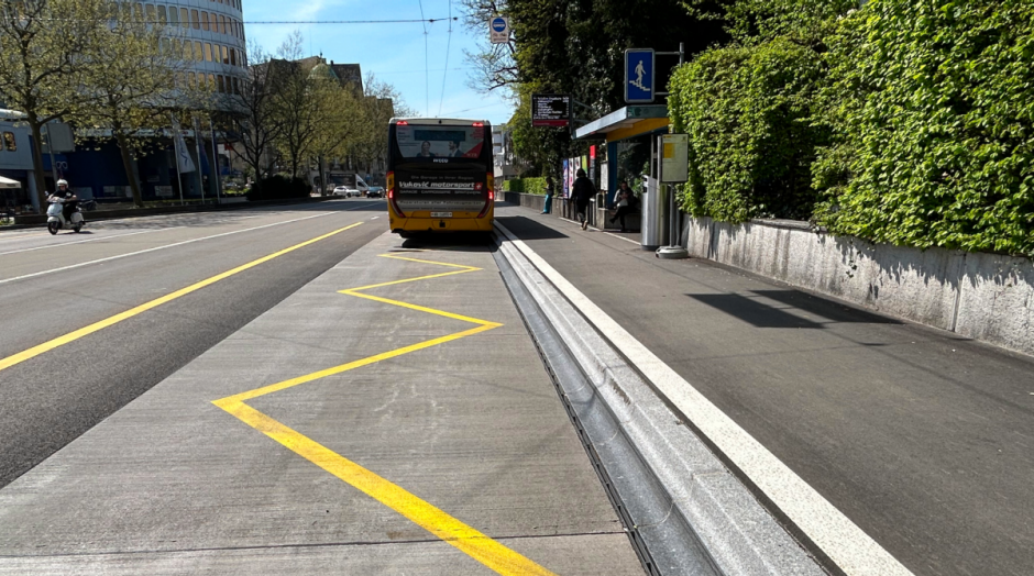 Haltestelle Grossacker stadteinw&auml;rts